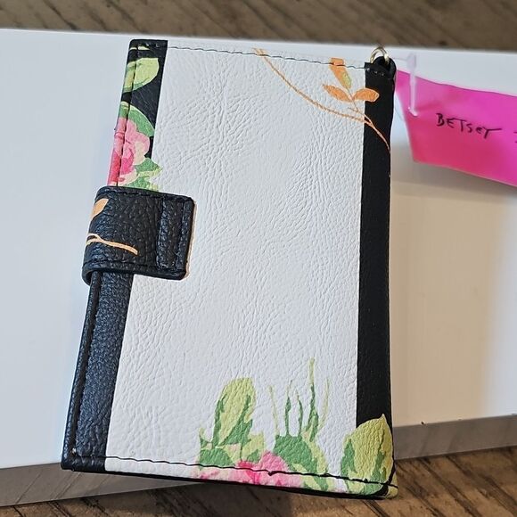 Betsey Johnson floral wallet NWT - Picture 2 of 7